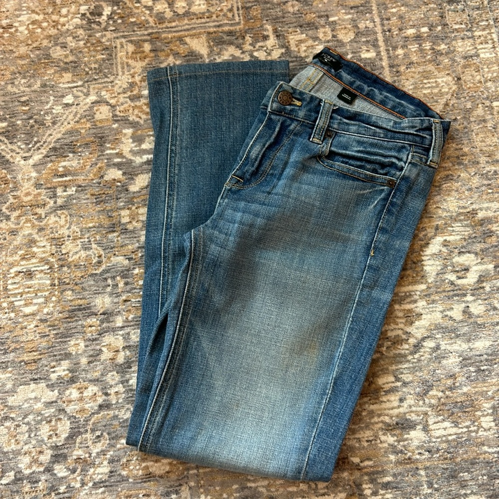JCrew light wash jean. Size 26R.